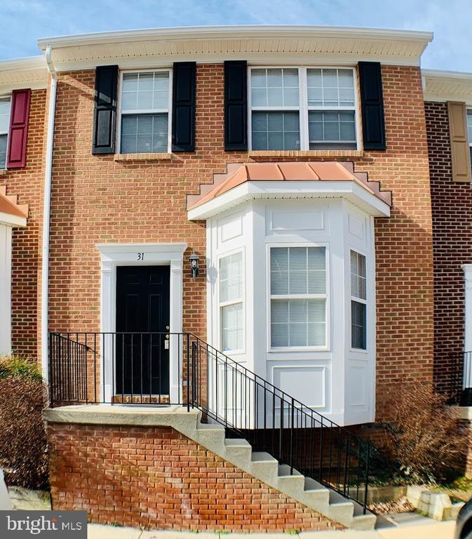 31 TOWNES PLACE
