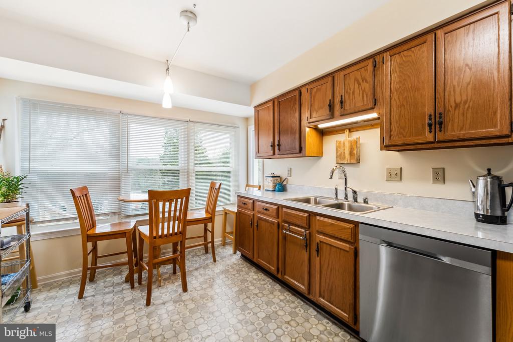 206 STERN COVE