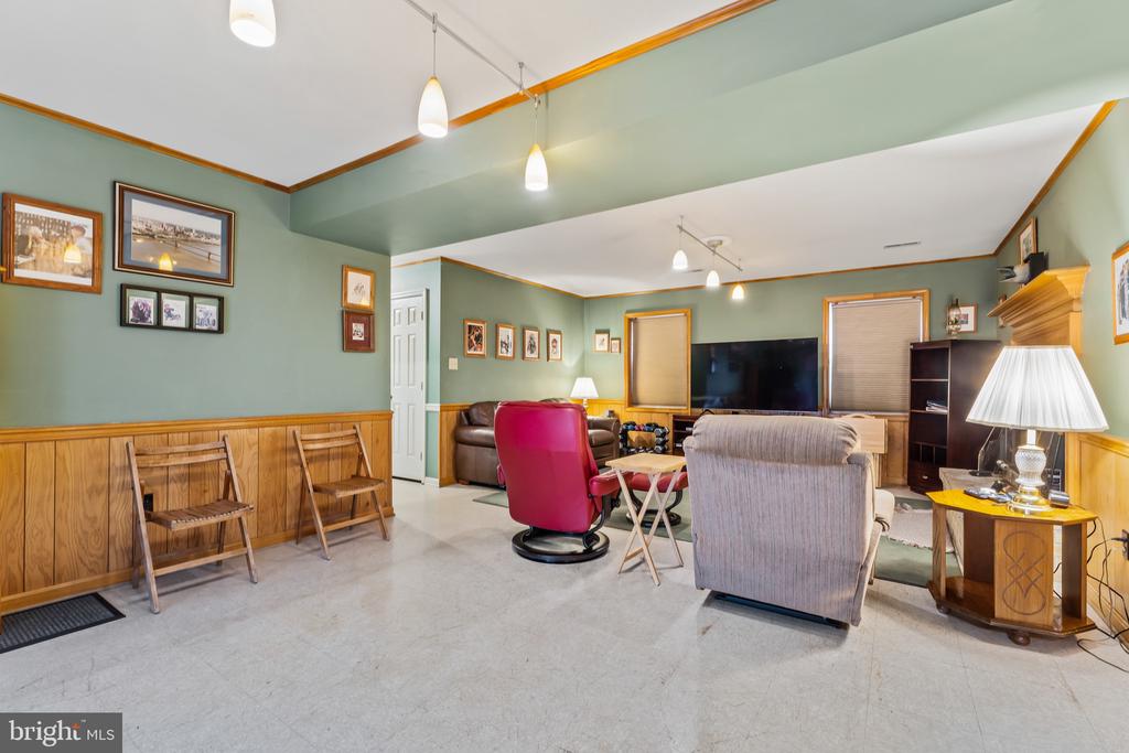 206 STERN COVE