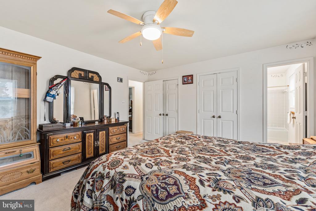 206 STERN COVE