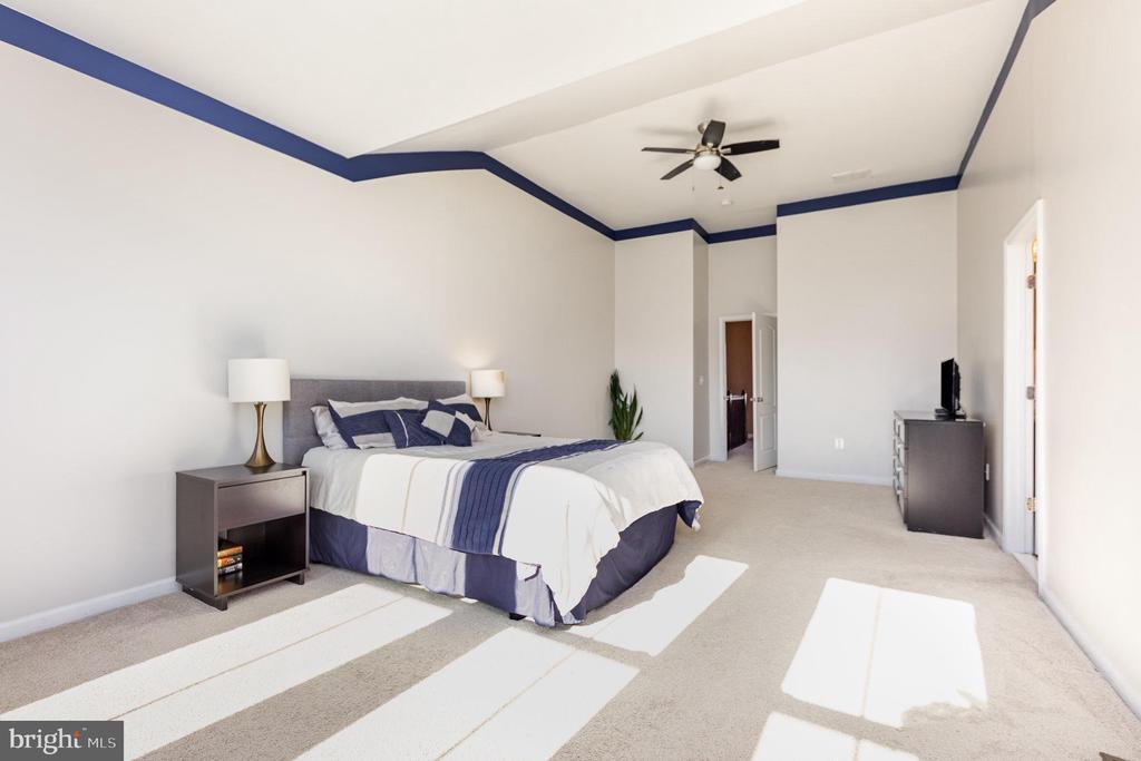 41 SHEPHERDS HOOK WAY