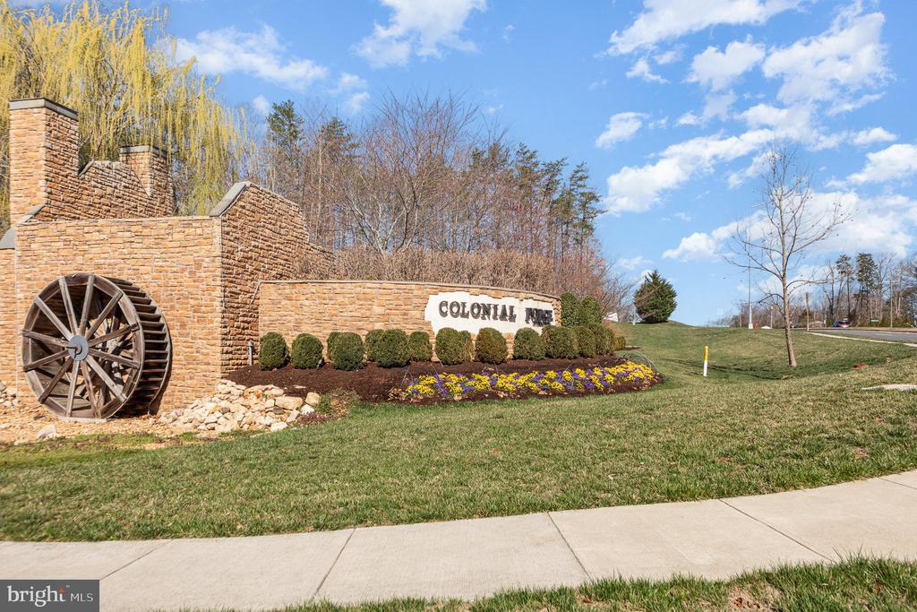 41 SHEPHERDS HOOK WAY