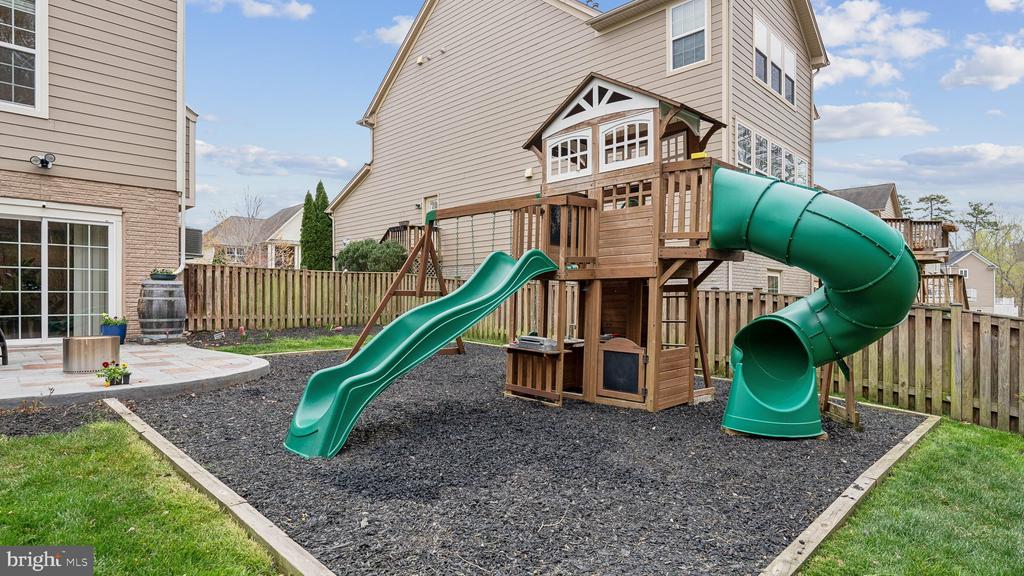 22 DARDEN COURT