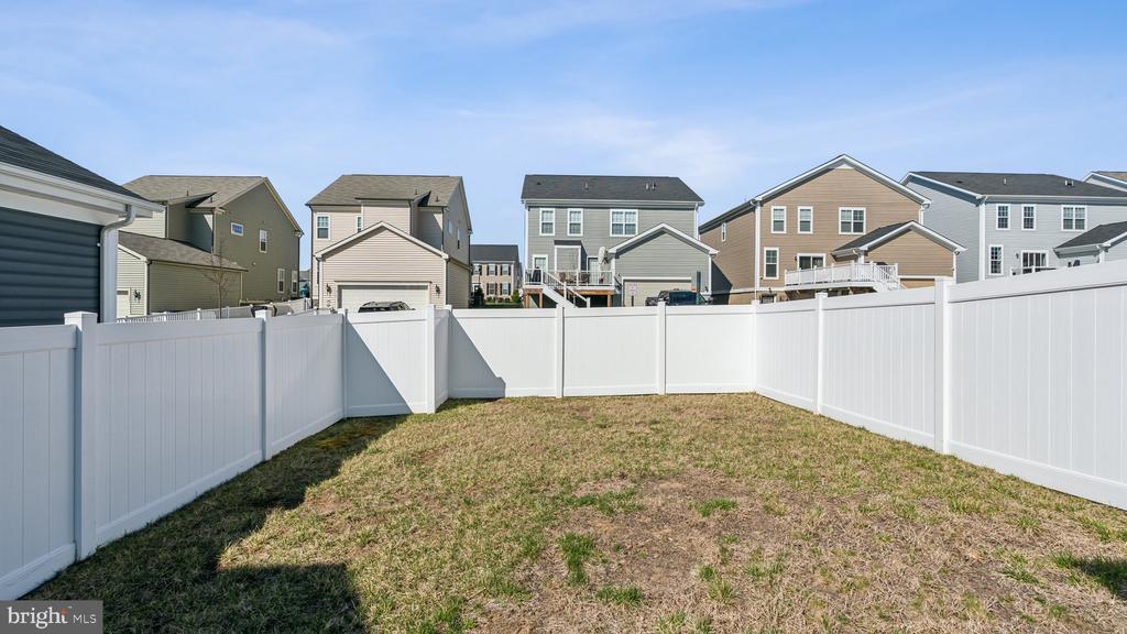212 HOSTA WAY