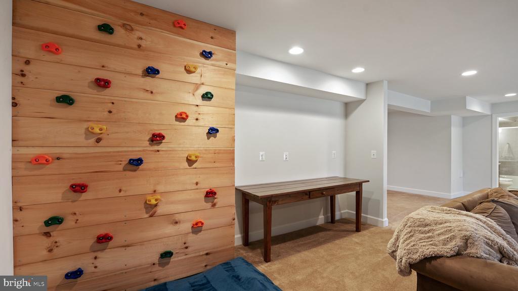 425 PEAR BLOSSOM ROAD