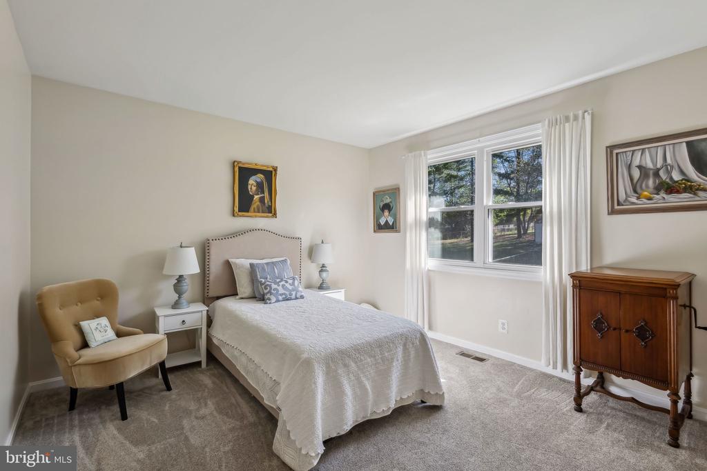 86 VISTA WOODS ROAD