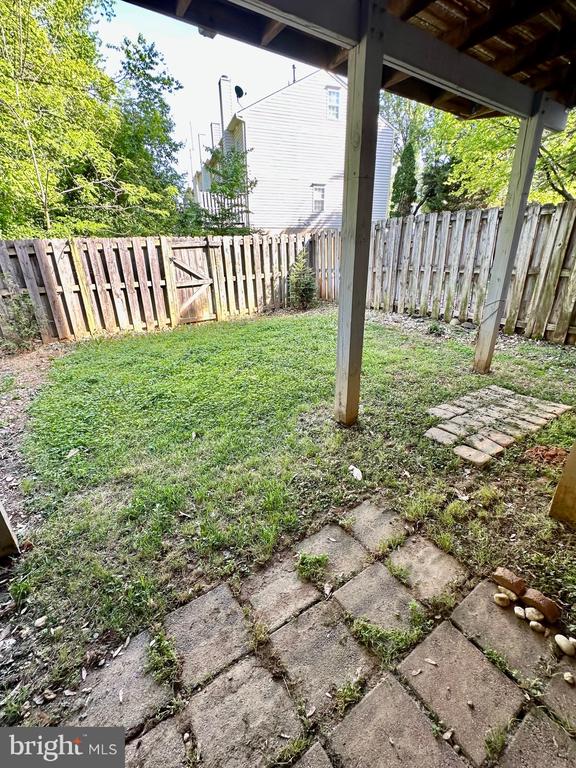 404 WATERS COVE COURT