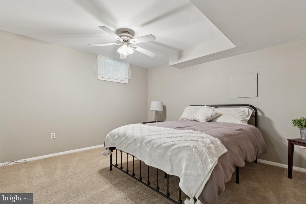 6 BRANTFORD DRIVE