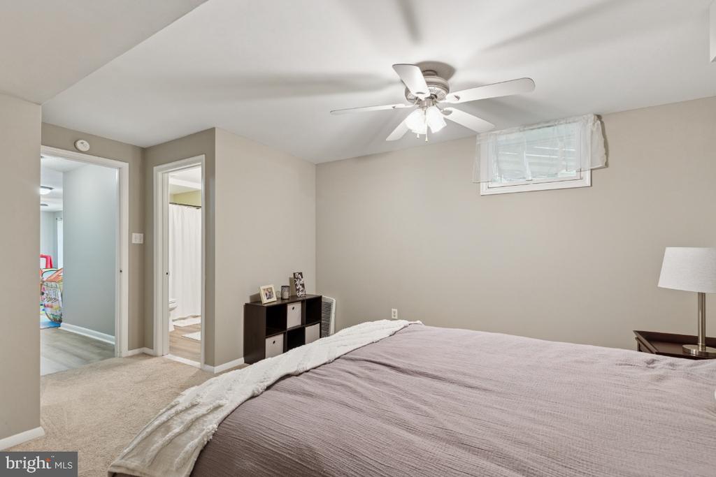 6 BRANTFORD DRIVE