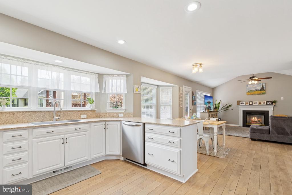 6 BRANTFORD DRIVE