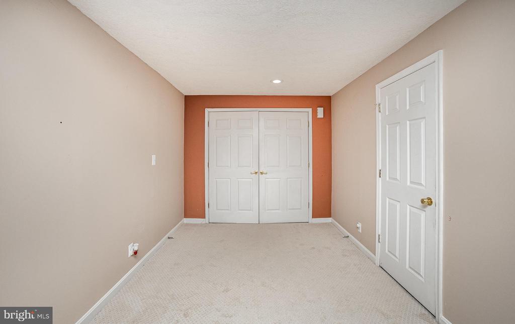 46 NORTHAMPTON BLVD