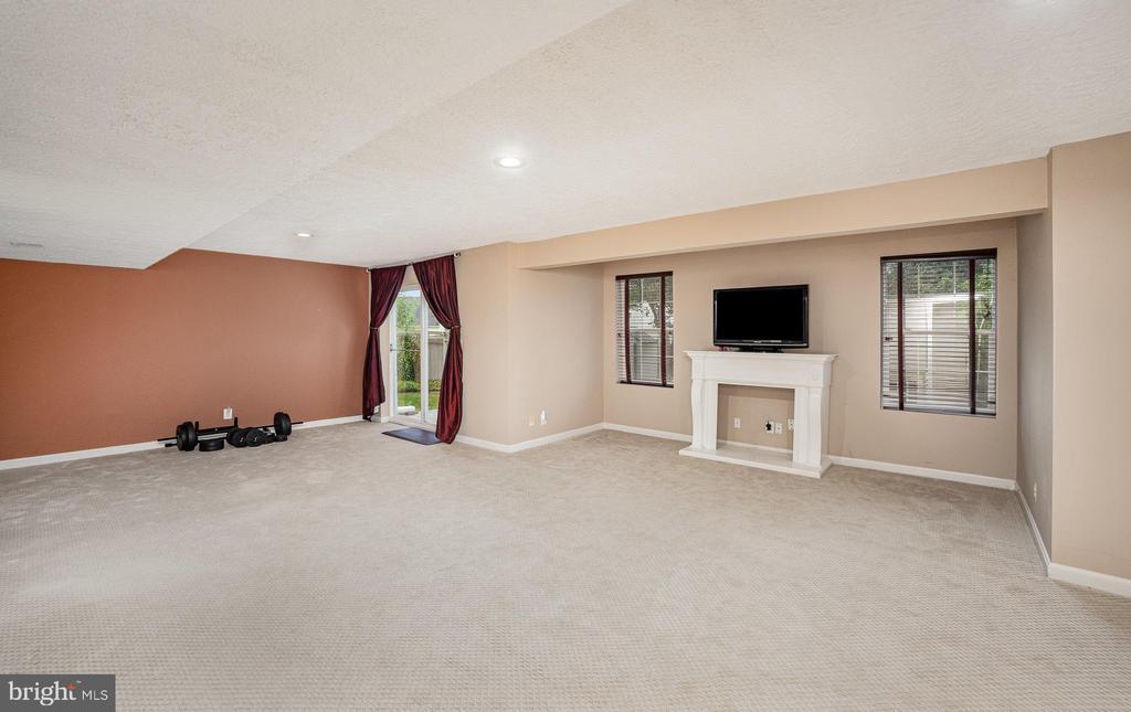 46 NORTHAMPTON BLVD