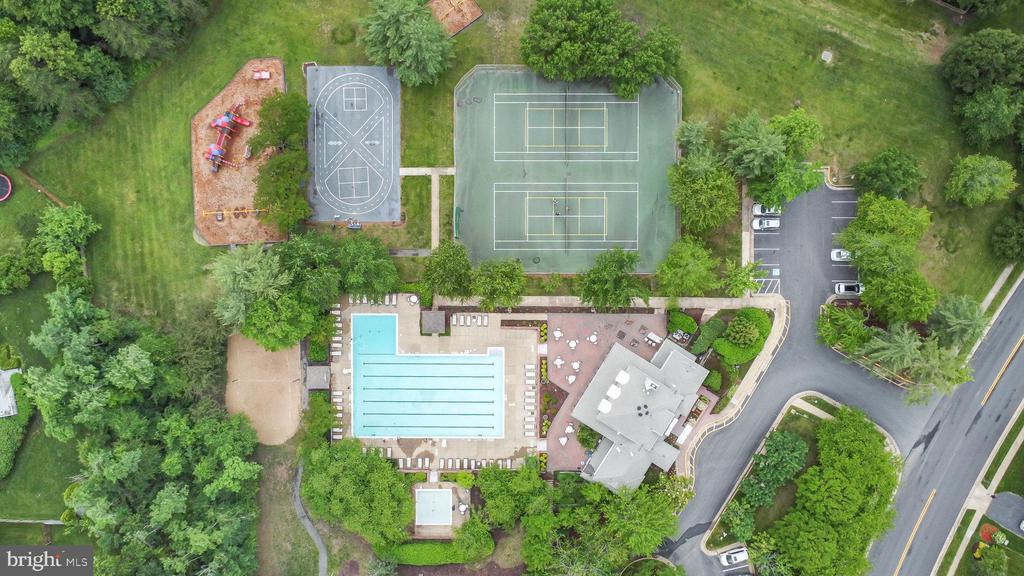 46 NORTHAMPTON BLVD
