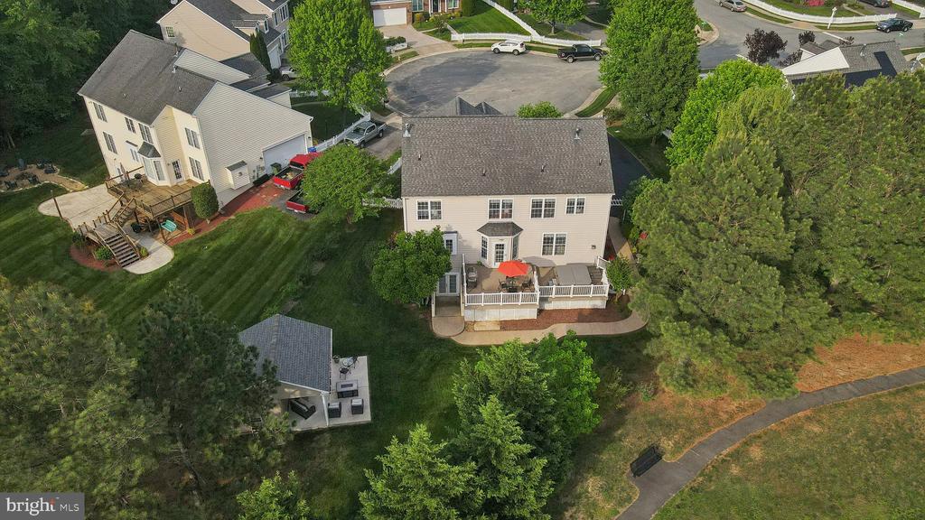 6 CRAWFORD LANE