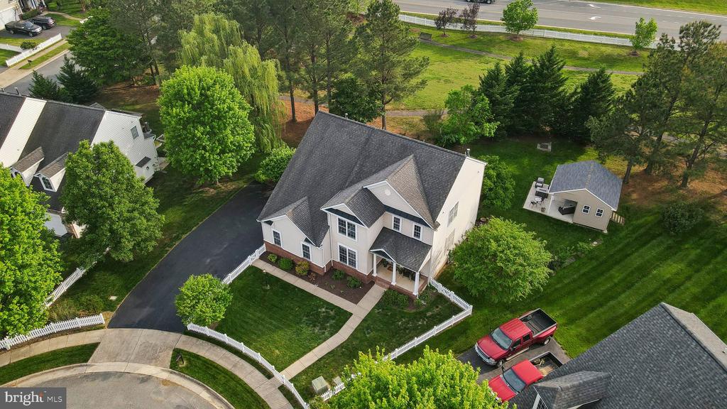 6 CRAWFORD LANE