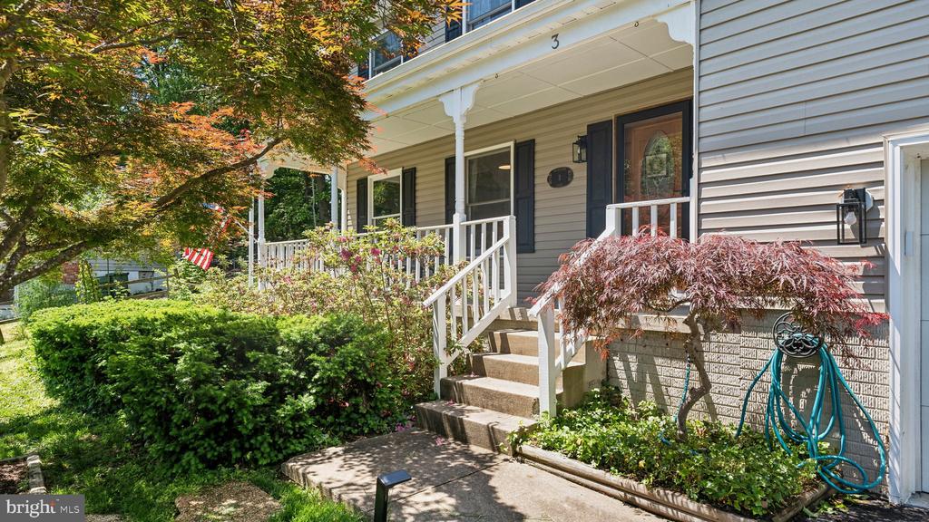 3 WOODFLOWER COURT