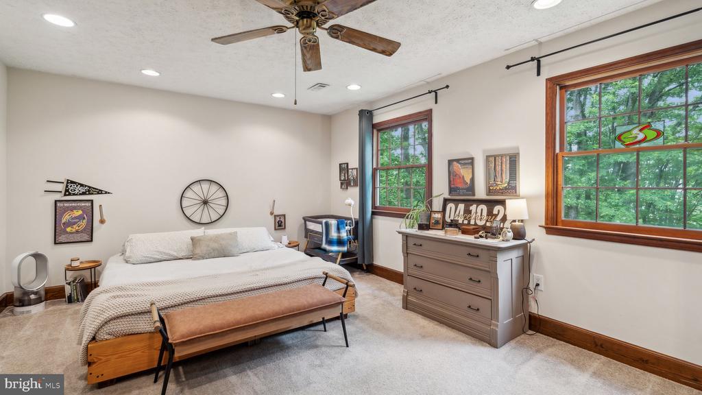 3 WOODFLOWER COURT