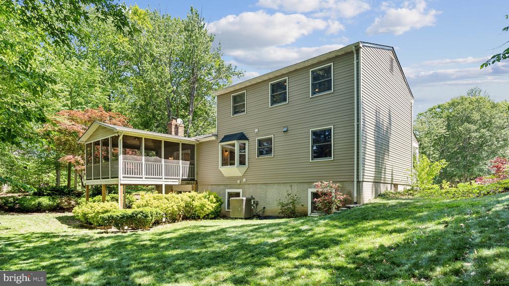 3 WOODFLOWER COURT