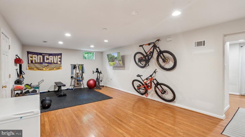 3 WOODFLOWER COURT