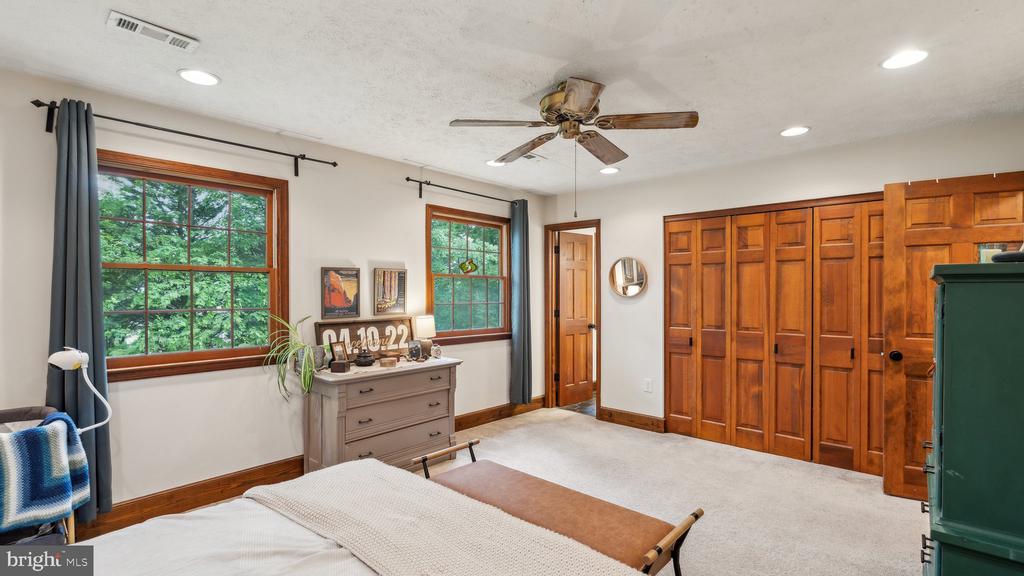 3 WOODFLOWER COURT