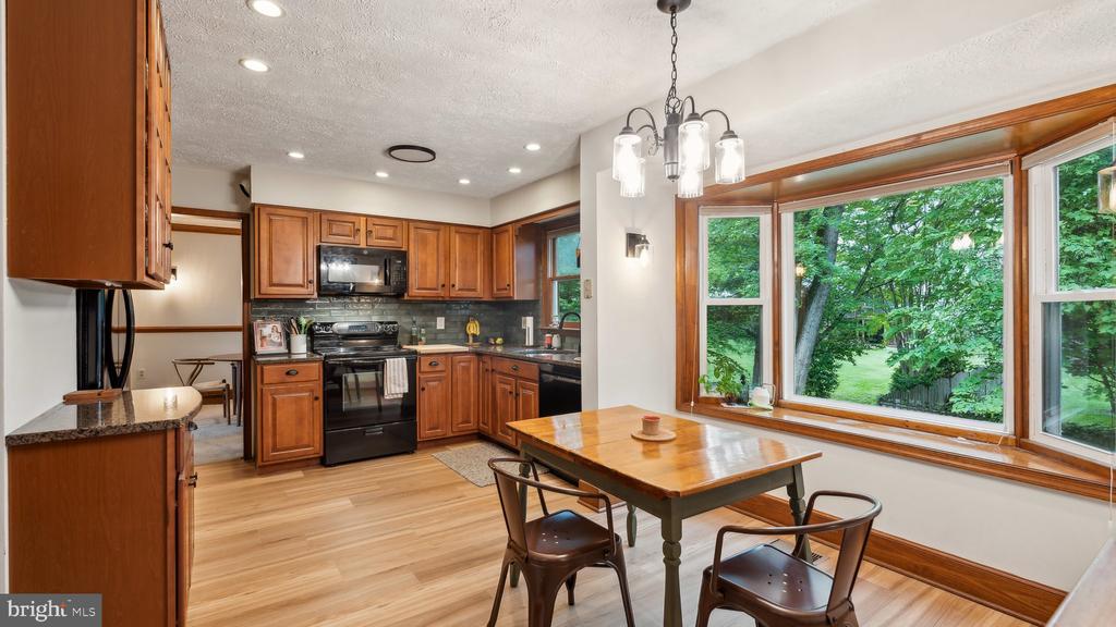 3 WOODFLOWER COURT