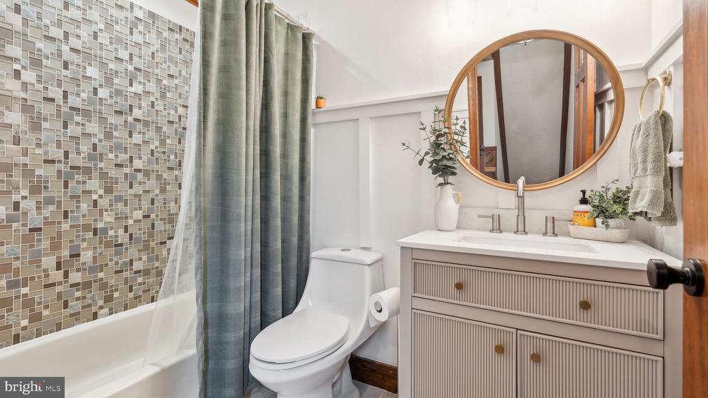 3 WOODFLOWER COURT