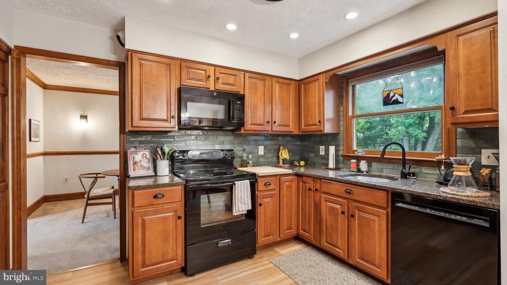 3 WOODFLOWER COURT