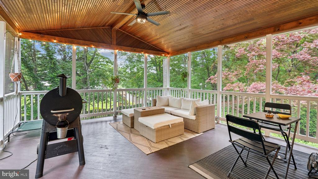 3 WOODFLOWER COURT