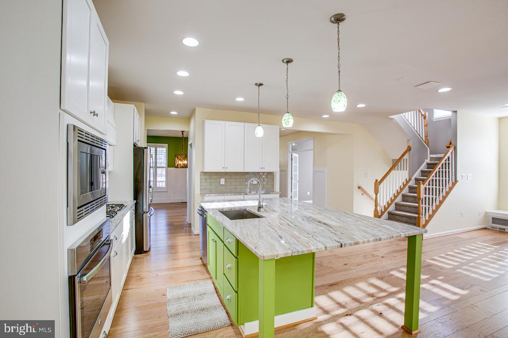 366 EMBREY MILL ROAD