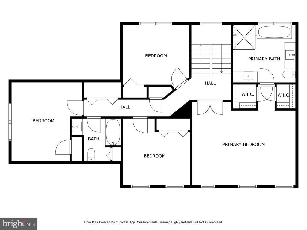 9 WHITESTONE DRIVE