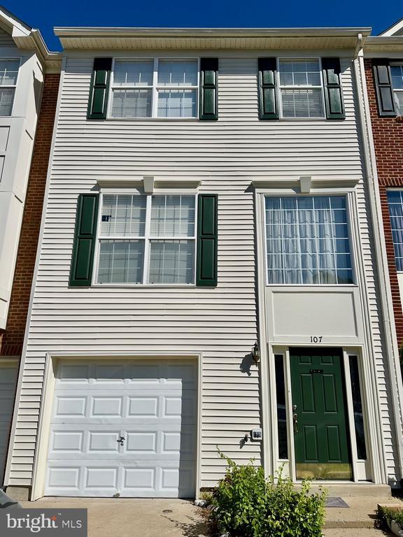 107 HEMLOCK DRIVE