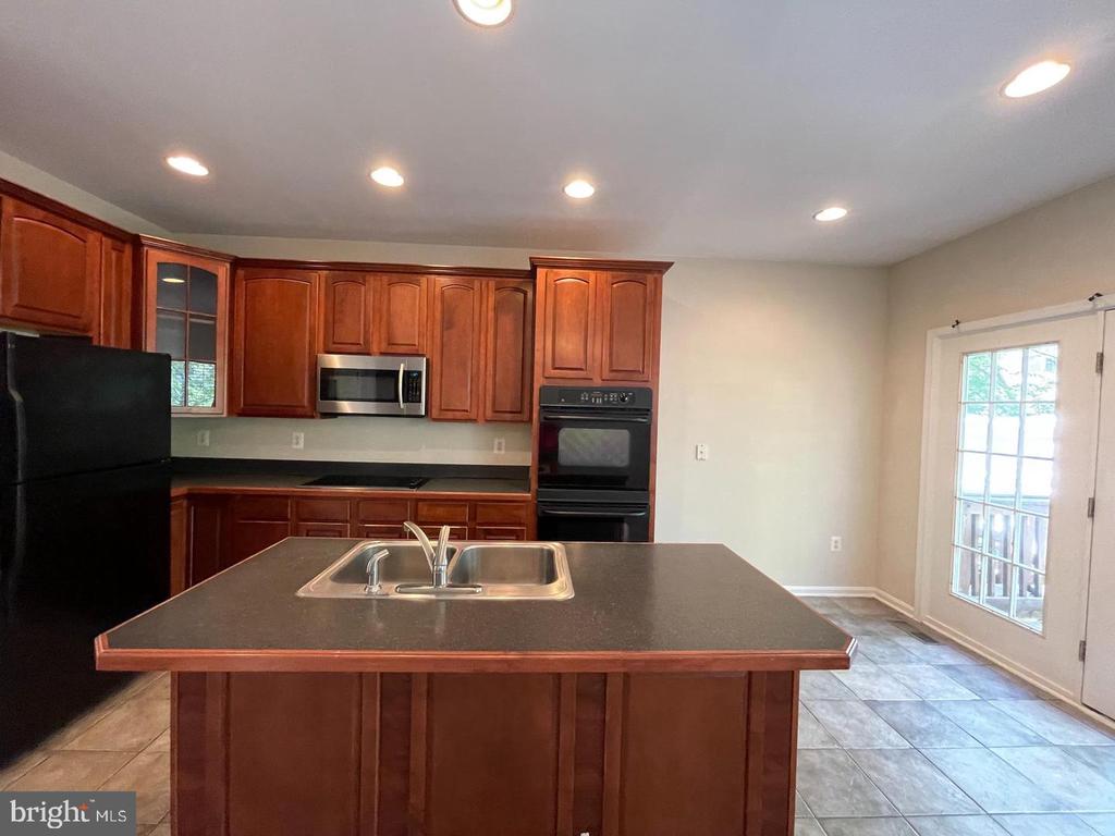 107 HEMLOCK DRIVE