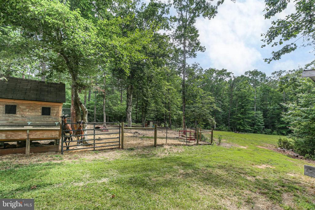 550 LONG MEADOW DRIVE