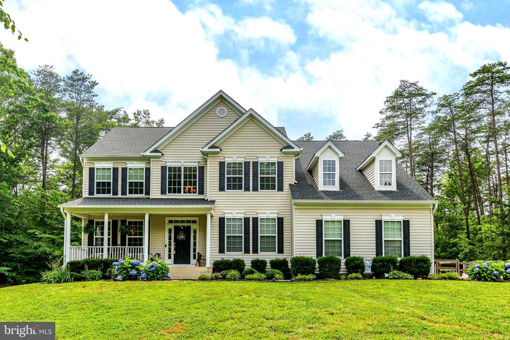 550 LONG MEADOW DRIVE