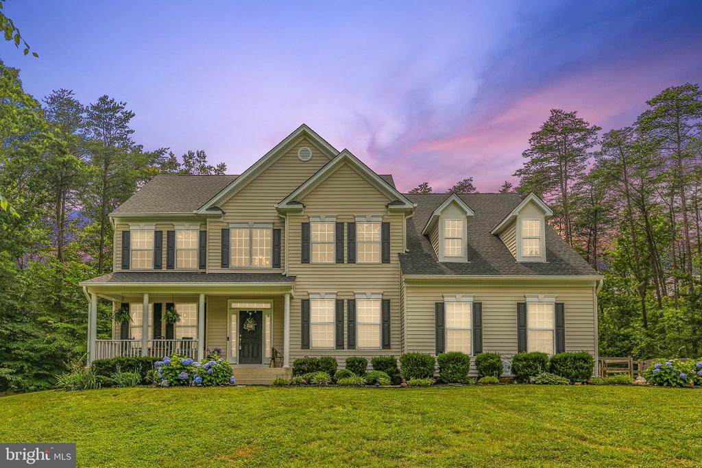 550 LONG MEADOW DRIVE
