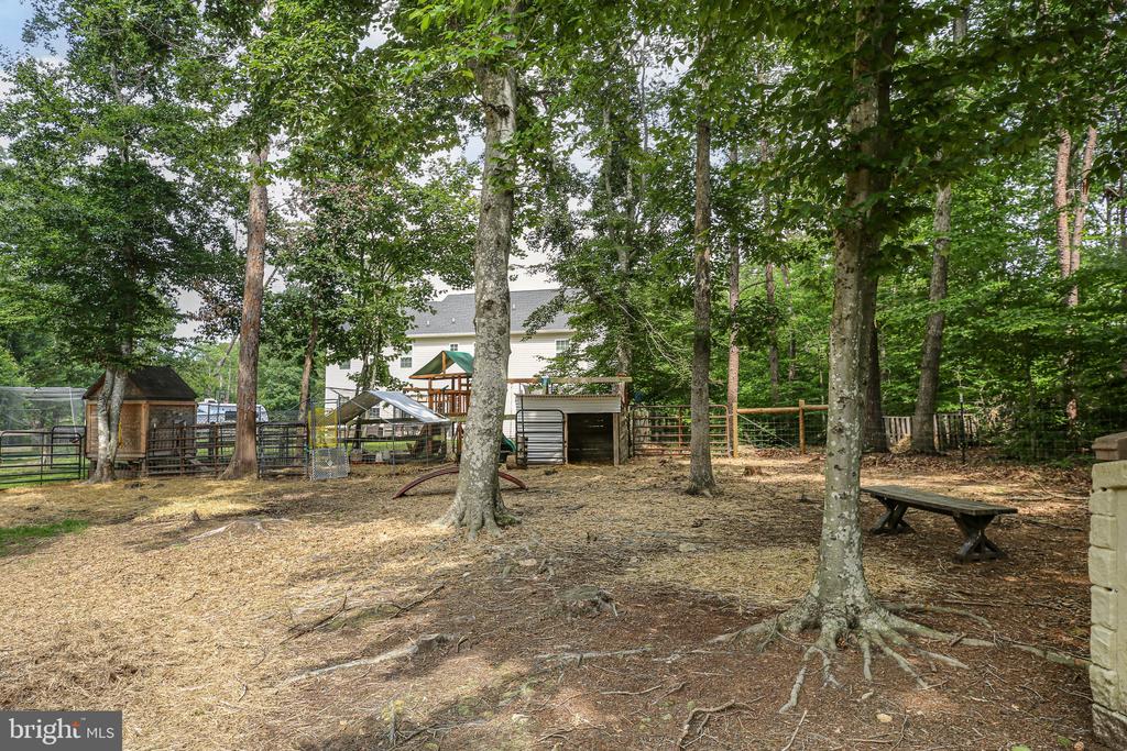 550 LONG MEADOW DRIVE