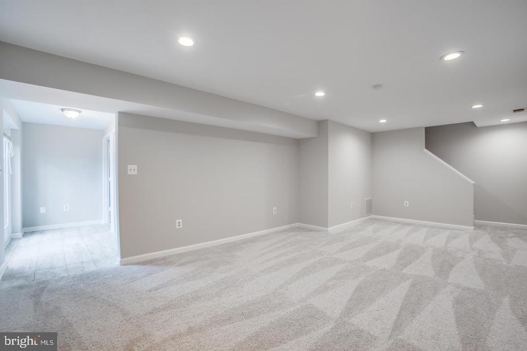 114 AUTUMN DRIVE