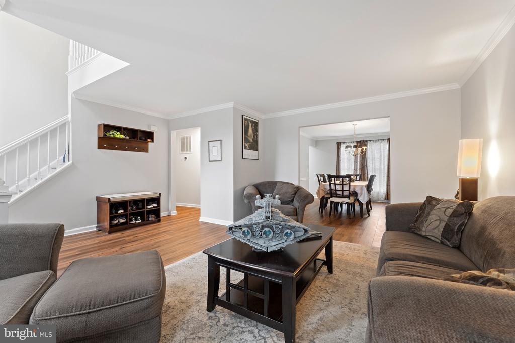 20 NEWBURY DRIVE