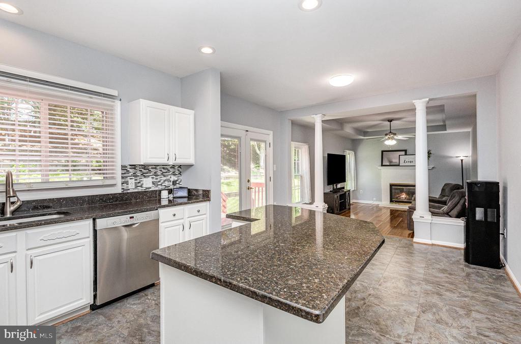 267 GREENSPRING DR
