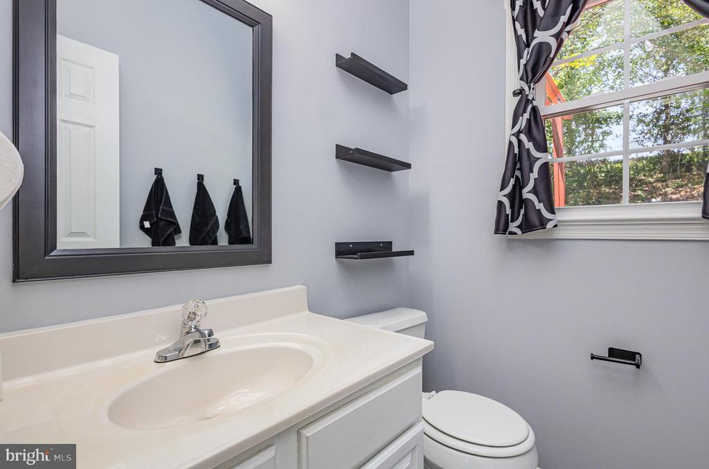 267 GREENSPRING DR