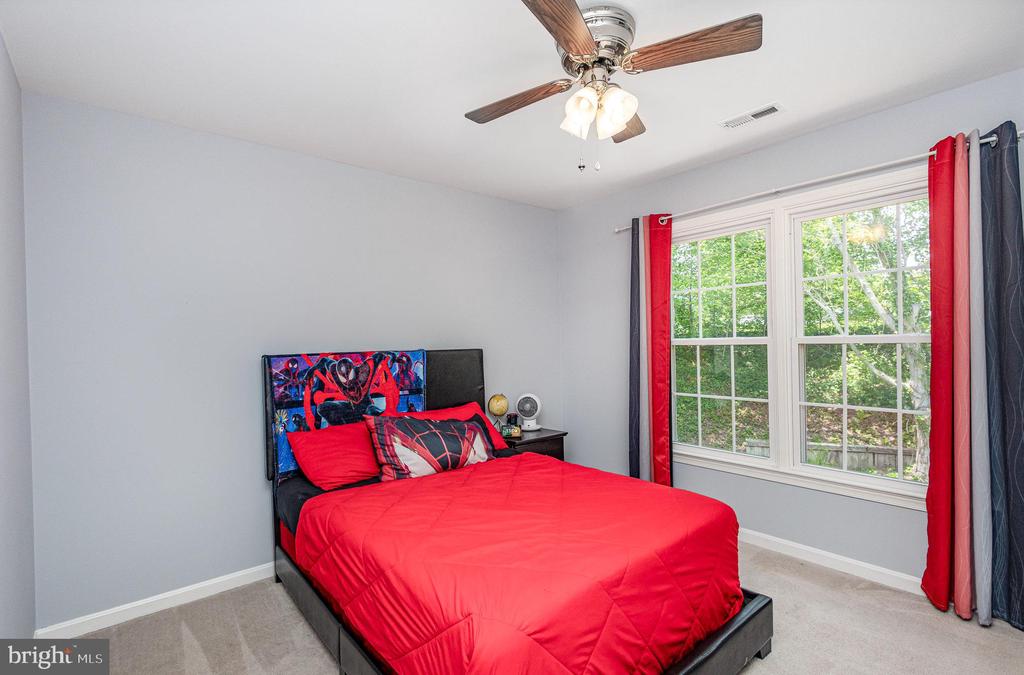 267 GREENSPRING DR