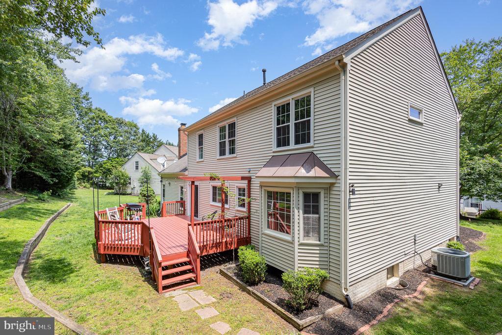 267 GREENSPRING DR