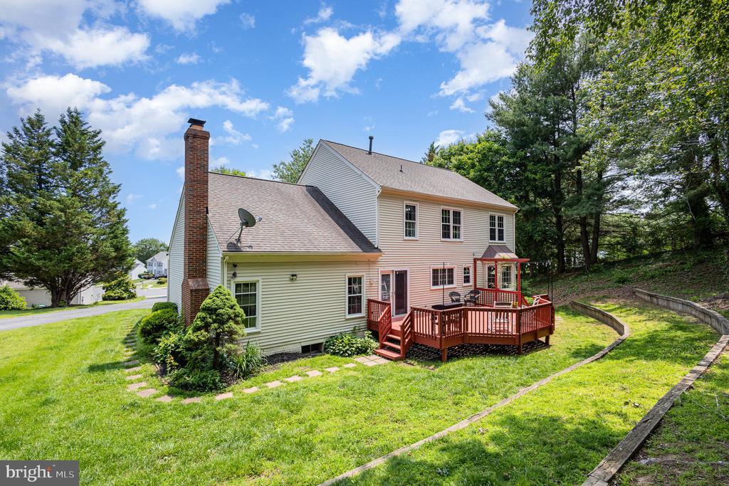 267 GREENSPRING DR