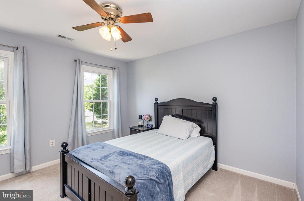 267 GREENSPRING DR