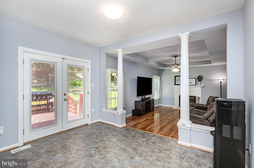 267 GREENSPRING DR
