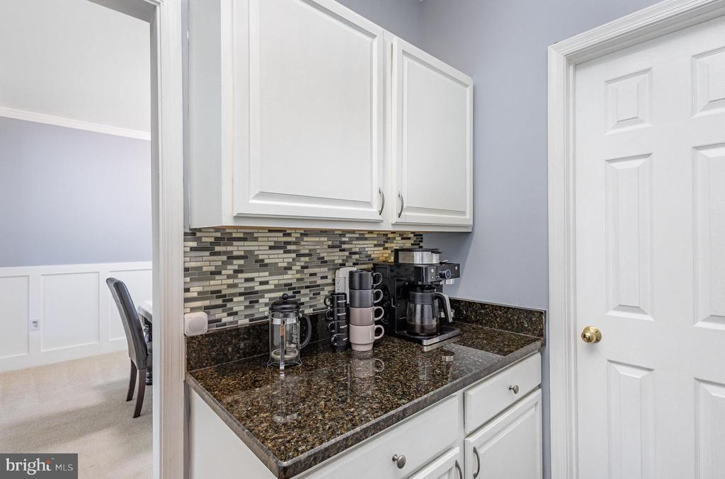 267 GREENSPRING DR