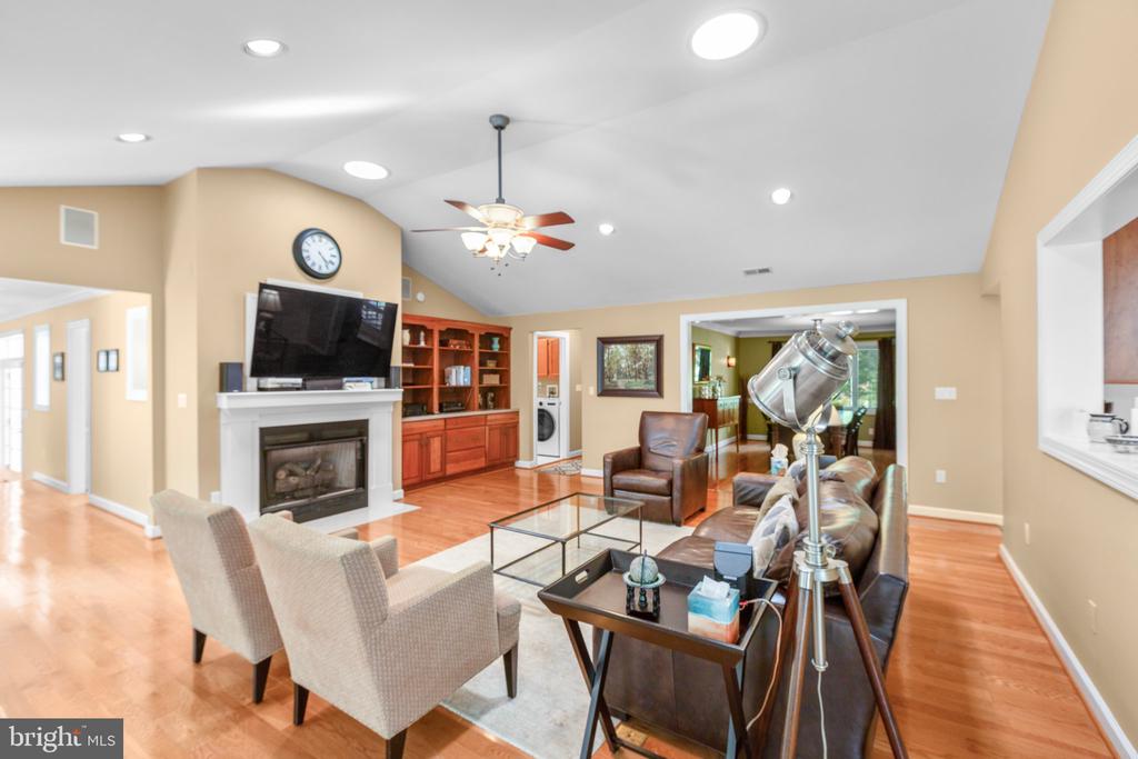 312 INGLESIDE DRIVE