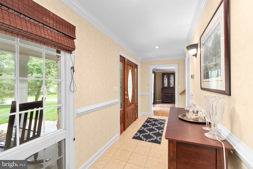312 INGLESIDE DRIVE