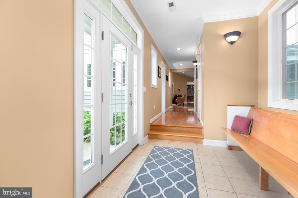 312 INGLESIDE DRIVE