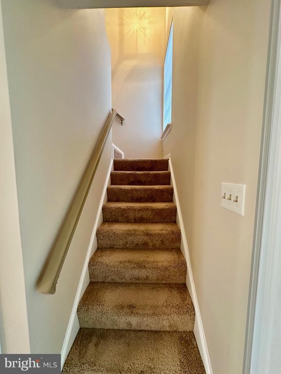 206 WIND RIDGE DRIVE